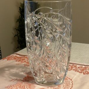Elegant Clear Crystal Vase